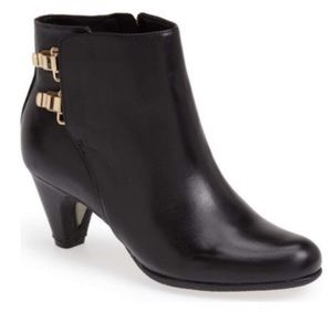 Sam Edelman Black Leather ‘Marmont’ Booties